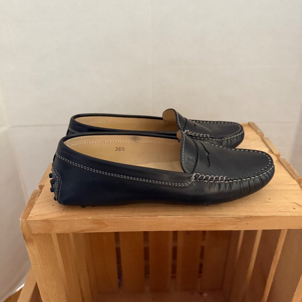 Tods Womens Black Leather Driving Loafers Size 36.5 EU With Rubber Sole Detailin - Picture 3 of 11